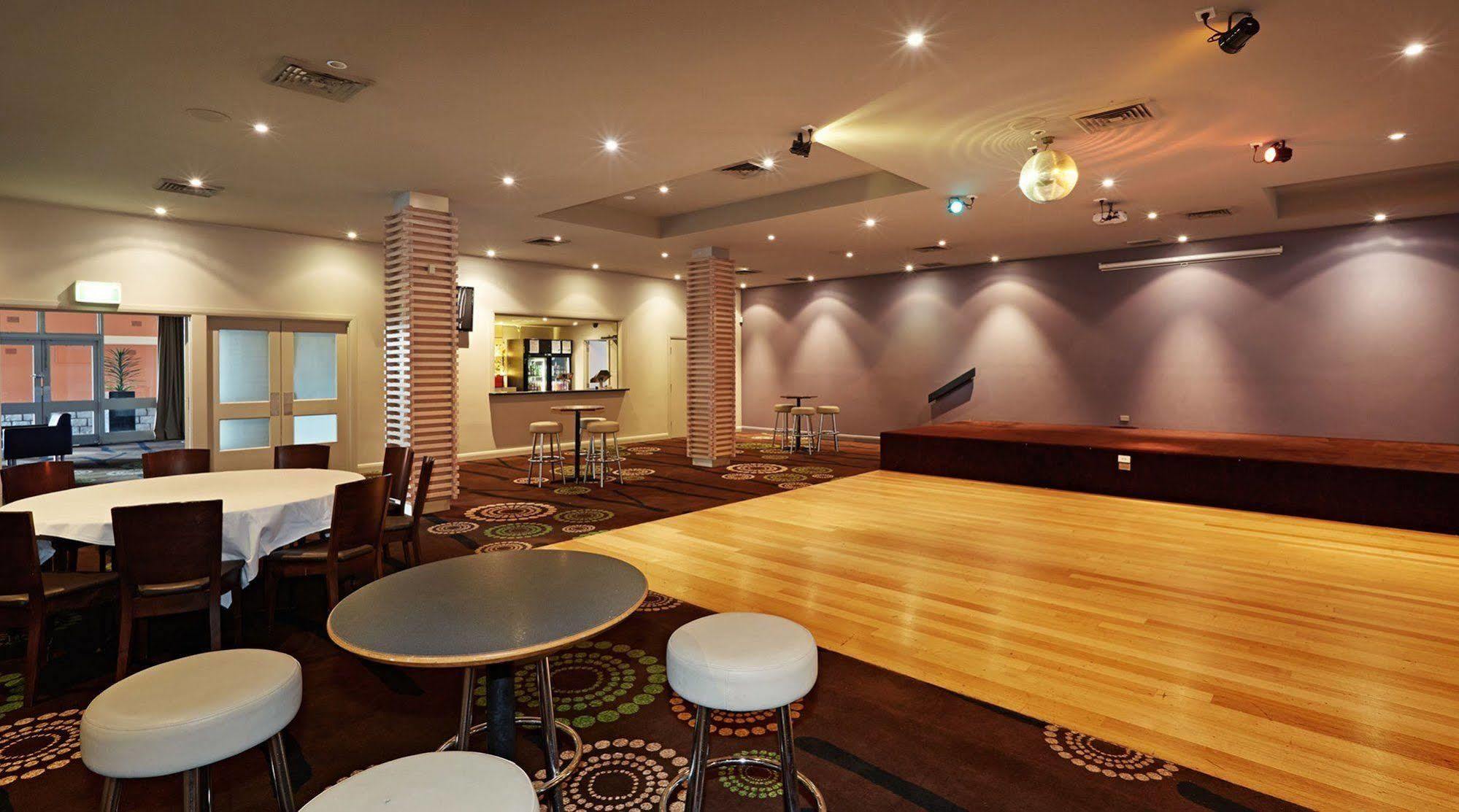 Nightcap At Waltzing Matilda Hotel Springvale Ngoại thất bức ảnh